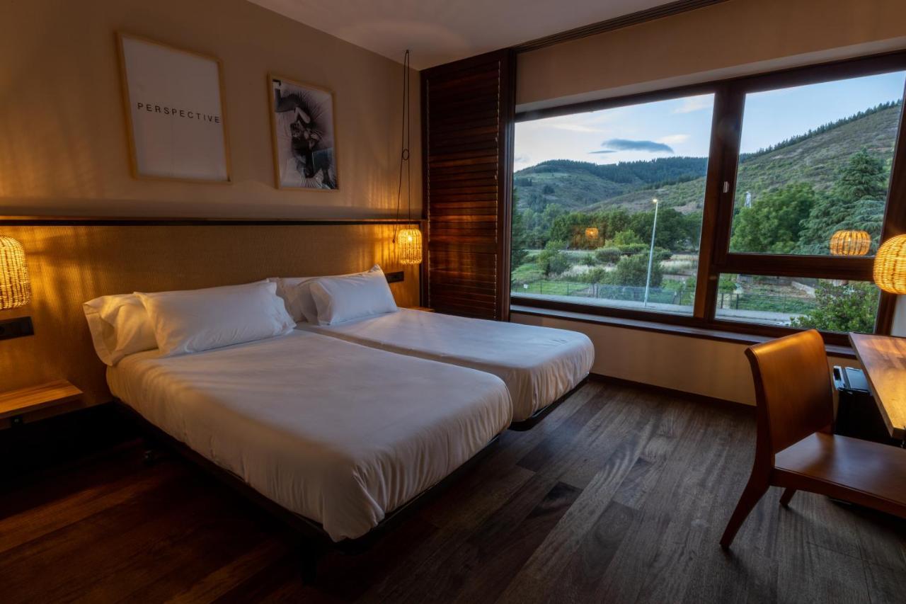 No-Mad Green Hotel Molinaseca Extérieur photo
